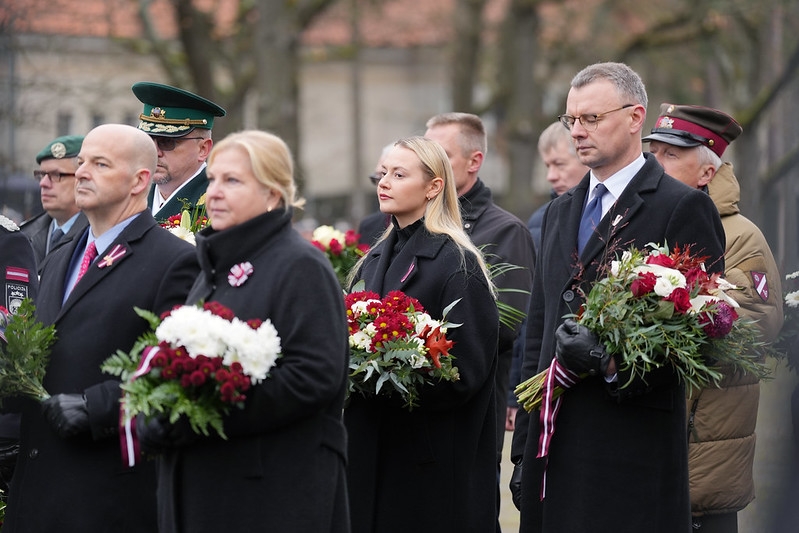 Lāčplēša diena Rīgas Brāļu kapos